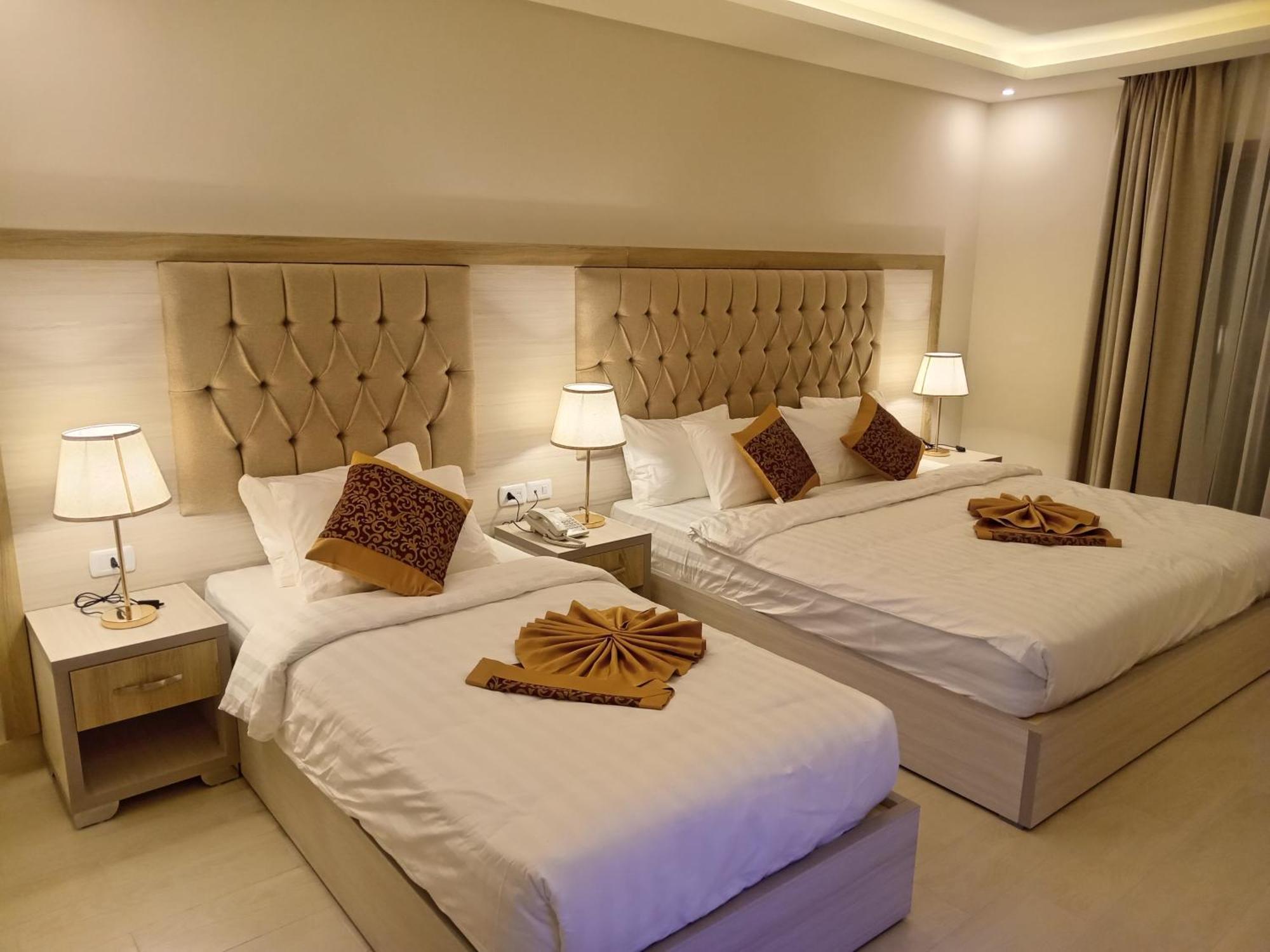 Hotel Petra Premium 3*